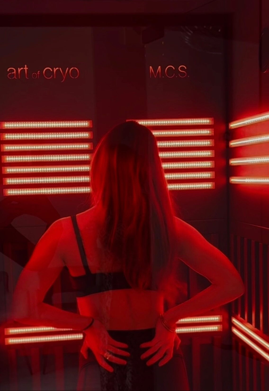 Breathe | Infrared light and ionised oxygen chamber